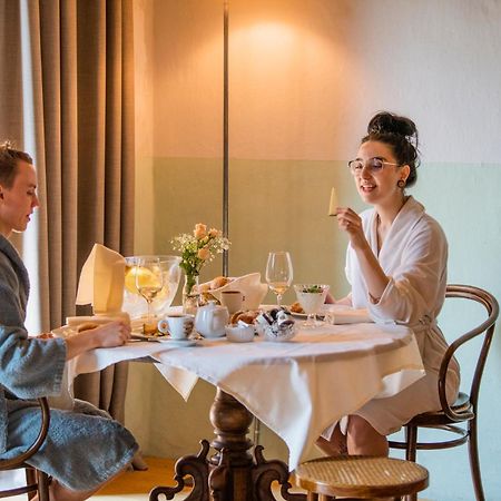 rössl bianco b&b&b Merano Exteriör bild